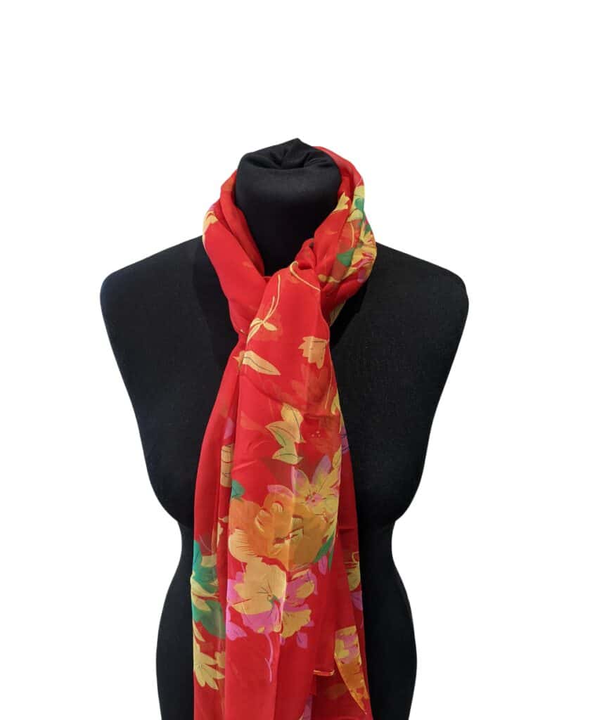 Mousseline rouge et fleurs jaunes