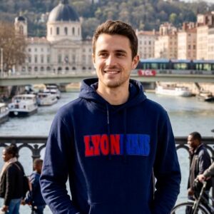 Sweat Lyonnais avec capuche